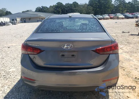 2018 Hyundai Accent Se из США, поврежденный, VIN 3KPC24A32JE011940